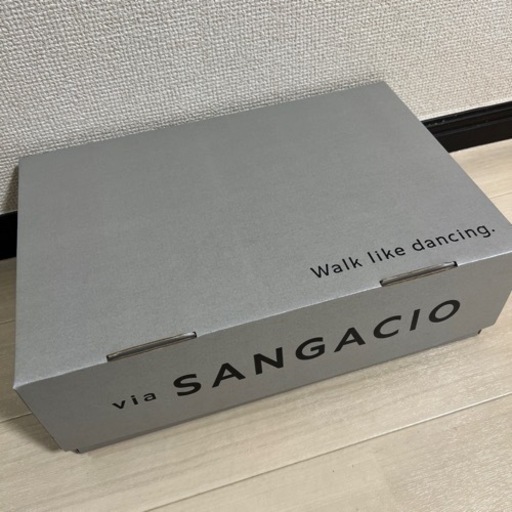 【新品未使用】にゅ〜ずcom バンクシー スニーカー