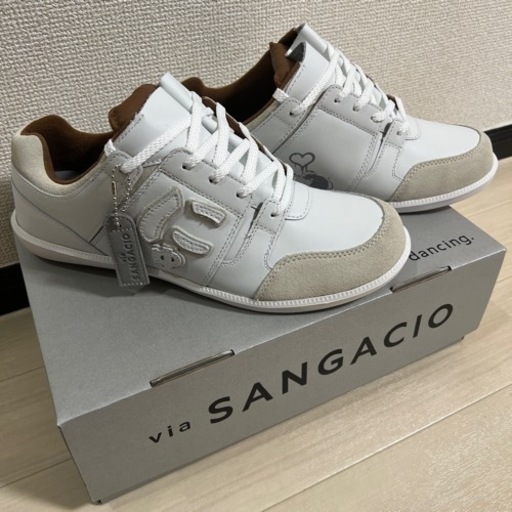 【新品未使用】にゅ〜ずcom バンクシー スニーカー