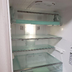 5ドア冷蔵庫の画像