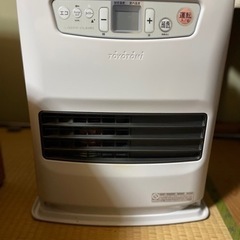 【取引中】トヨトミ 石油ファンヒーター　LC-S330(W)