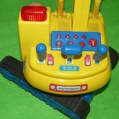 ●廃盤！入手困難★アンパンマン 電動よくばりパワーショベル★レバー操作で走行及びショベル可動◎おしゃべり&リアルサウンド付◎の画像