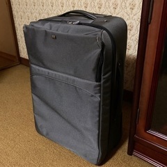 多機能スーツケース　二輪　中古