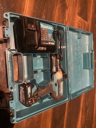 MAKITA 電動ドライバー　TD110DSHX