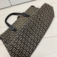 【正規品・美品】FENDI ハンドバック トートバッグの画像