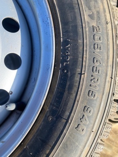 スタッドレスタイヤ 205/65R15スチールホイール四本セット埼玉県