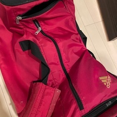 アディダス　キャリーバッグ