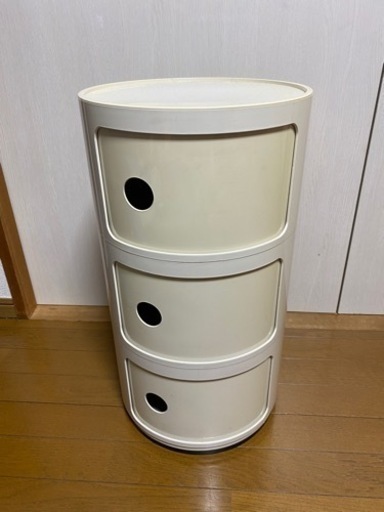 Kartell チェスト