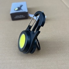 新品キーホルダー懐中電灯、4段階の明るさ180度調整スマート高速充電マグネット付きの画像