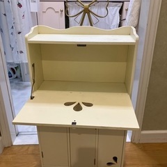 トイレ収納の画像