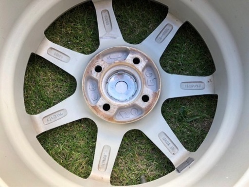 スタッドレスタイヤ 4本セット　185/65R15 