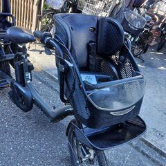 001🌈🔴電動自転車・リサイクル専門店　🔵🔴　ご試乗をしてから、ご購入できます。  🌕️🟢２０インチ、チャイルドシート、２人乗り、３人乗り、１人乗り電動自転車  🔴🔵バカ良心的な電動自転車屋🔴１００日間・安心の無料点検・🌕️無料交換保証サービス付き  🔴🟢土日もお子様と土足のまま、いろいろなタイプの電動自転車のご試乗可能です。  🟢後ろチャイルドシートを大きめのかごに変更のオプション無料です。  🔴バッテリーは新品の９０％以上の性能です。  🟣１回の充電で３０Ｋｍ程度走行可能の画像