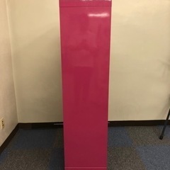 ピンク　棚　おしゃれ家具　ショッキングピンク　ボードの画像