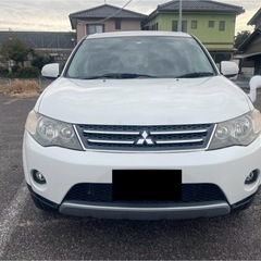 即納車可能　車検長い　4WD   7人乗り　アウトランダー　修復...