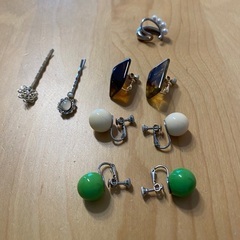 【差し上げます】ジュエリーケースとアクセサリーの画像