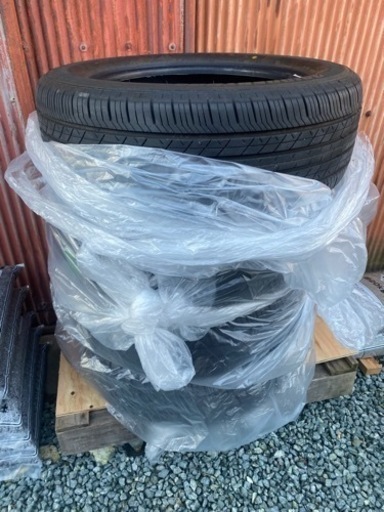 ステップワゴン　純正ノーマル
タイヤ