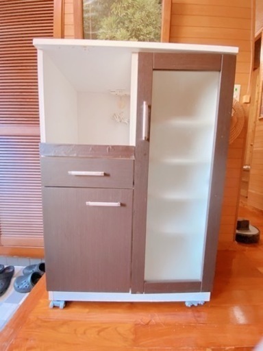 食器棚　コンセント付き　値下げしました
