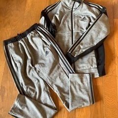 adidas ジャージ上下