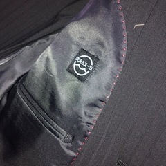 メンズスーツ　春　夏用。の画像