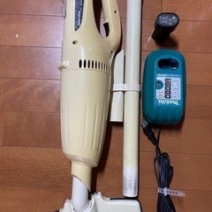 【引渡し完了】マキタ　掃除機　CL070D