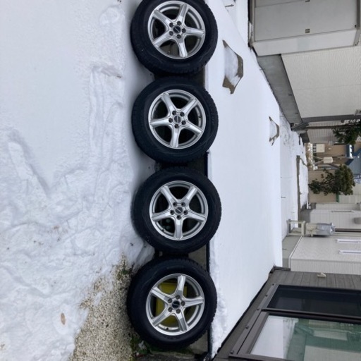 アルミホイール付きスタッドレスタイヤ