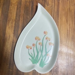 手書きのお皿　ベトナム製