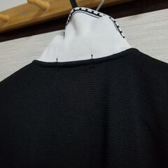 目玉商品。2500円→1200円。PAJERO美品半袖シャツ。このお値段ならお買い得。汚れなし。Mですが大きめ。の画像