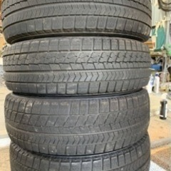 ブリヂストンVRX 185/65R15スタッドレス4本中古タイヤ