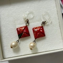 和風イヤリングの画像