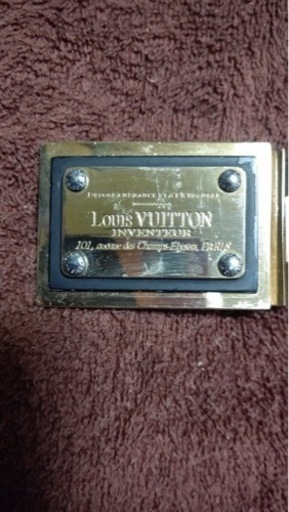 VUITTONのバックル