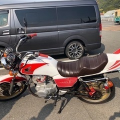CB250N バブ