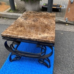 【アンティーク】大理石調ローテーブル（茶色）の画像
