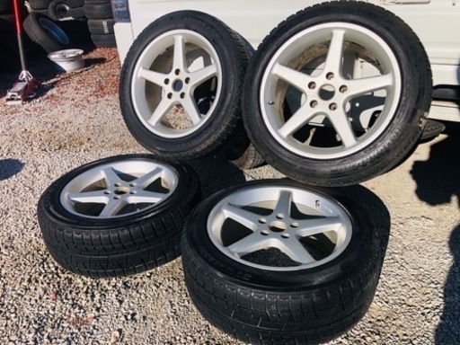 冬タイヤ  225/50R17 PCD114日本製アルミホイール付き深溝スタッドレス 4本組