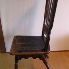 素敵な木製椅子