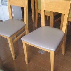 ダイニングチェア　1脚200円