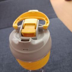 水筒　スポーツボトル　ストローボトル　新品未使用　   450ml  hawson 黄色 の画像