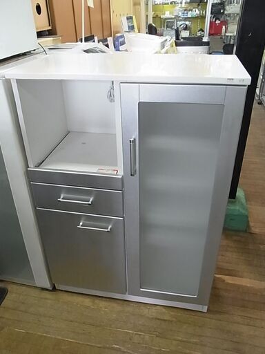 【10】レンジボード　白　ホワイト　シルバー　キッチン収納　ミニ食器棚　サイドボード　レンジ台　食器棚