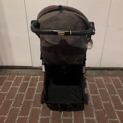 荷物も沢山入るGRACOベビーカーの画像
