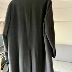 「ユニクロ」メンズチェスターコート(ブラック) Sサイズの画像