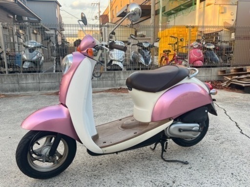 ホンダ　スクーピー　バッテリー新品　人気のピンク