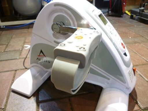 ALINCO FITNESS 電動楽らくムーブサイクル AFB3022 白 取扱説明書付き 自動回転 電動アシスト機能 アルインコ 札幌市東区 新道東店