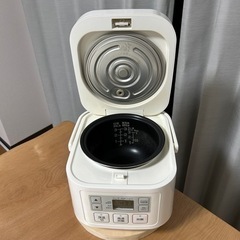 ニトリ 炊飯器 の画像