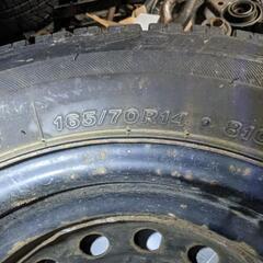 B.鉄ホイール付き165/70R14 VRXの画像