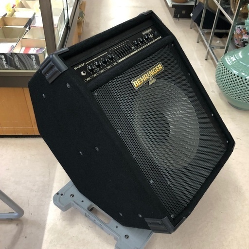 BEHRINGER ULTRABASS BXL3000A BASS AMP ベースアンプ美品