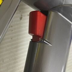 【dyson】 ダイソン SV11 コードレスクリーナー 掃除機 V7スリム B8V-JP-MDT6912Aの画像