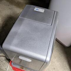 石油ファンヒーター　ダイニチの画像