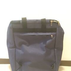 リュックになる大容量エコバッグ／ショルダー収納可の画像