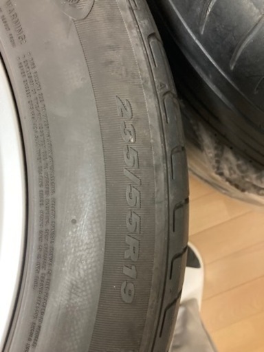 ポルシェマカン　ノーマルタイヤ標準ホイール付き4本セット