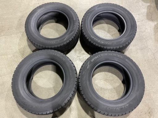 希少サイズ!　15インチスタッドレスタイヤ