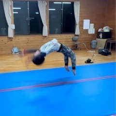アクロバット(バク転など)&ダンス教室の画像