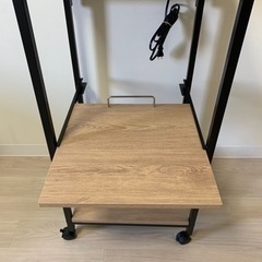 【12/25締め切ります】【価格応相談】レンジラック 4段 コンセント付 スライド棚の画像